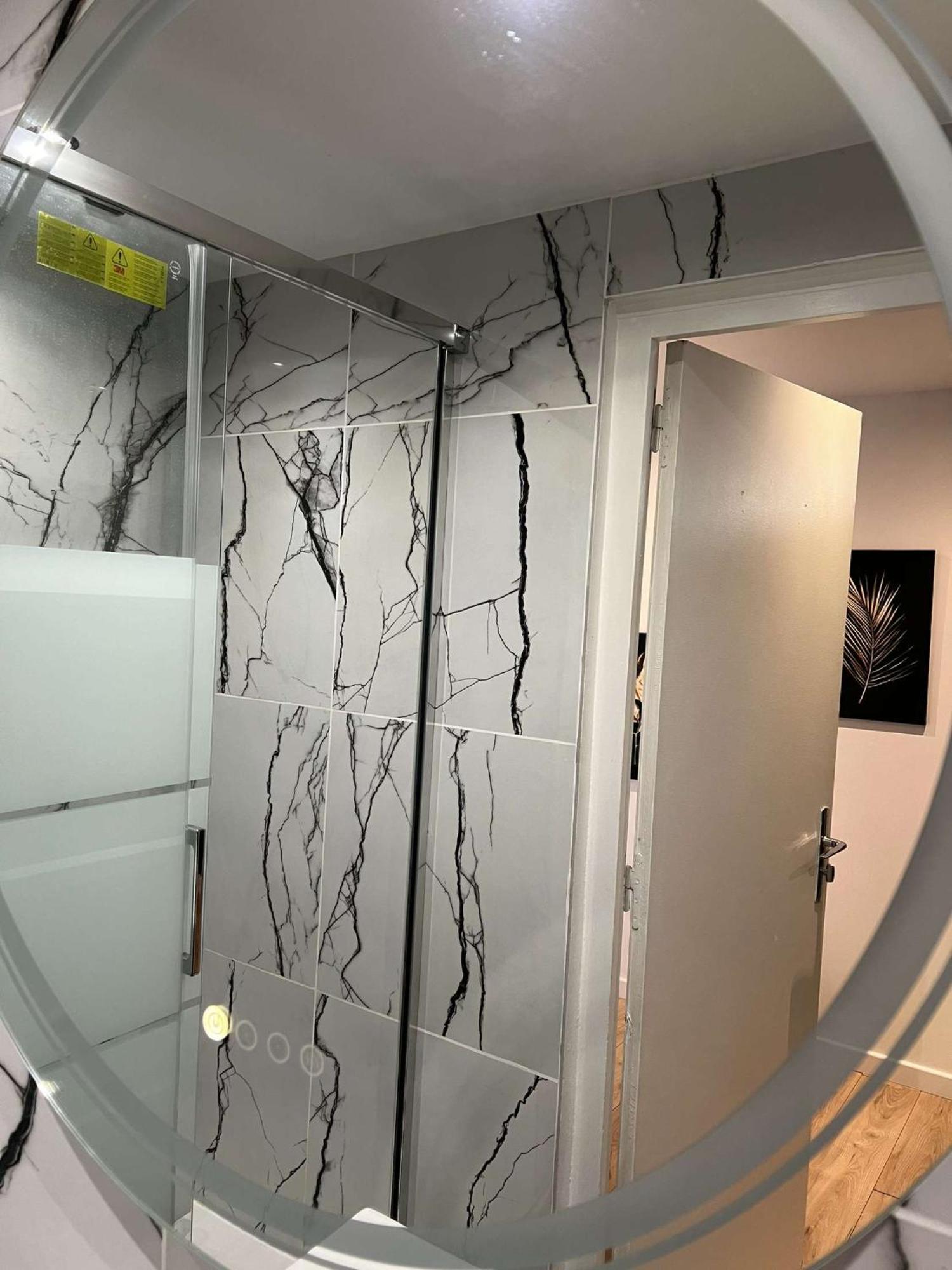 Appartement Moderne Vieille Ville Parking Gratuit Annecy Buitenkant foto